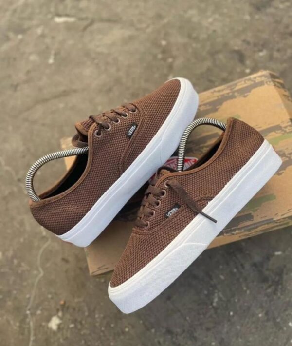 Vanz-Brown